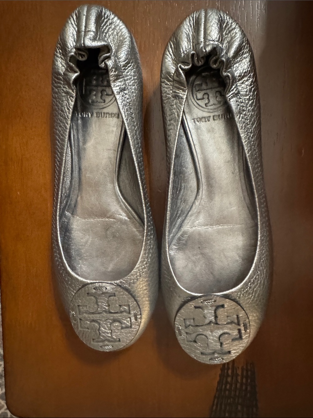 Tory Burch Metallic Silver Logo Leather Ballet Flats